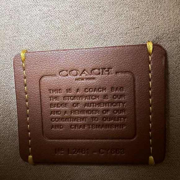 Coach Quinn Bag With Quilting Shoulder/Crossbody Bag In Leather/Gold/Chalk CY663 - Picture 12 of 12